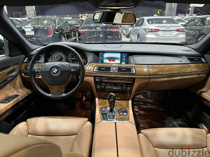 بي ام دبليو 750LI موديل 2011 0