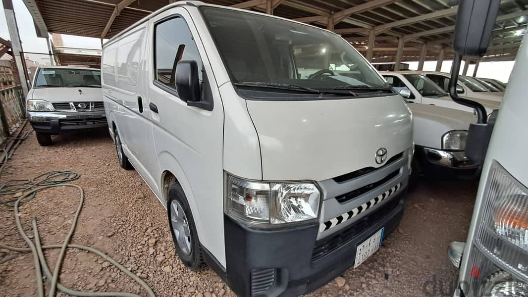 Toyota Hiace 2010 0