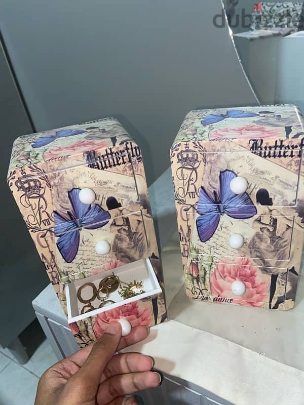 Pair of Jewelry Butterfly Box with three drawers 3