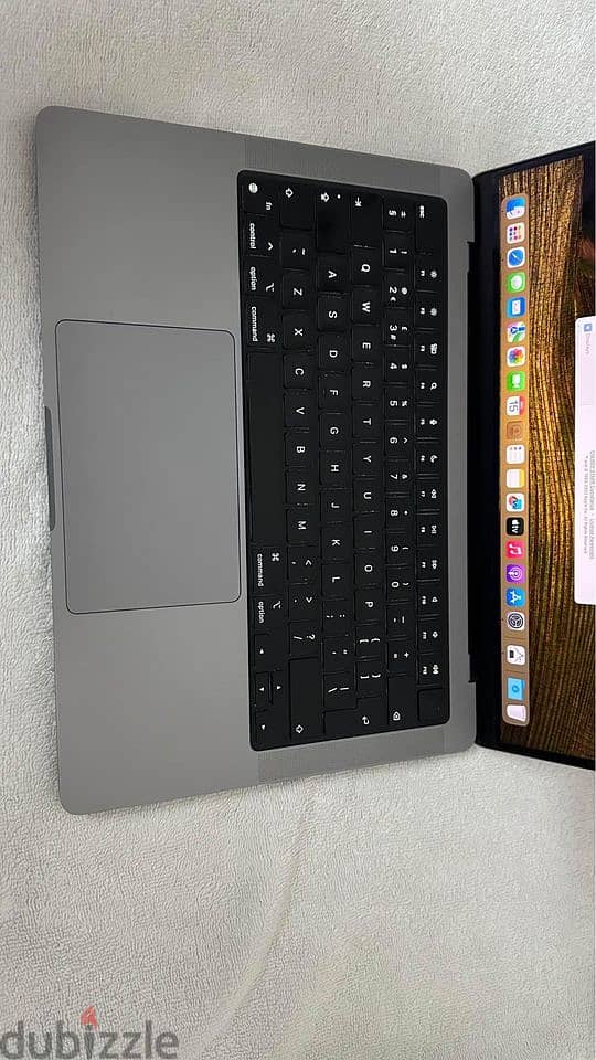 MacBook Pro 2021 m1 14 inch 16 gb ram and 512 ssd 1