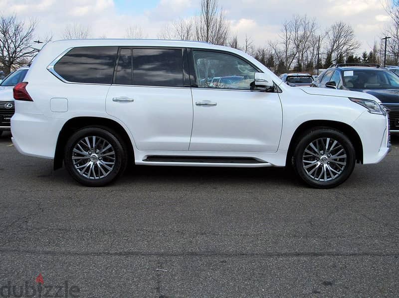 Lexus LX 570 2018 0