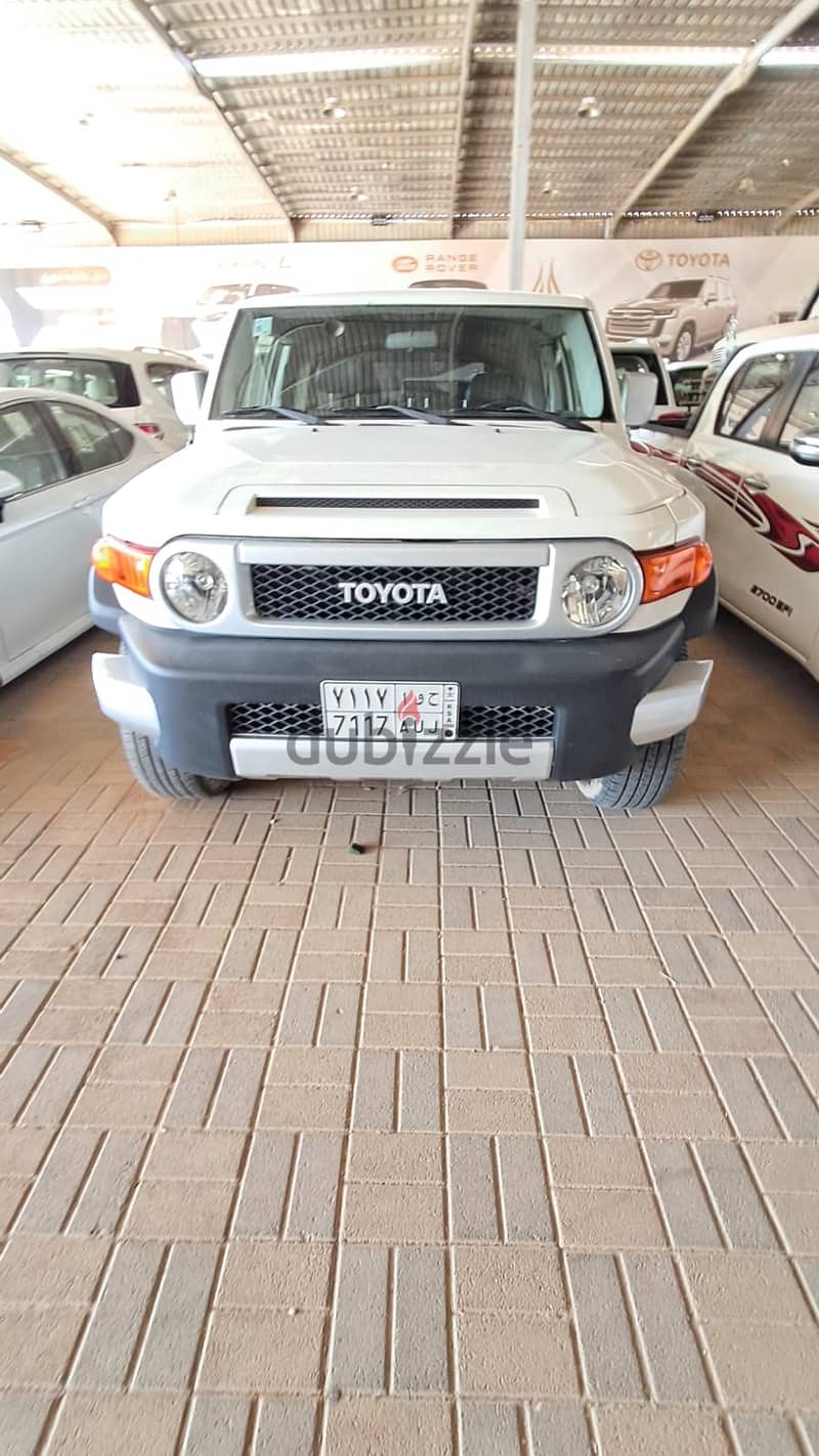 Toyota FJ Cruiser 2013 0