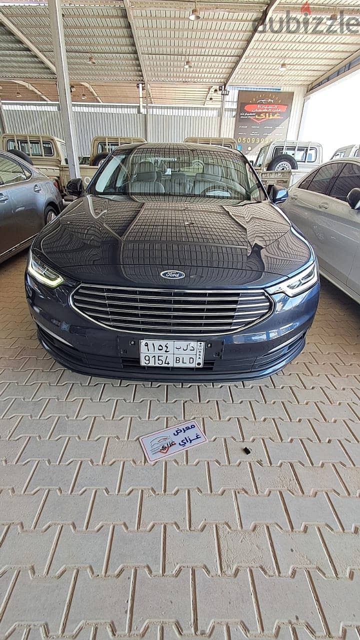 Ford Taurus 2021 0