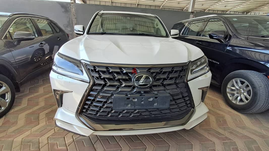 Lexus LX 570 2023 0