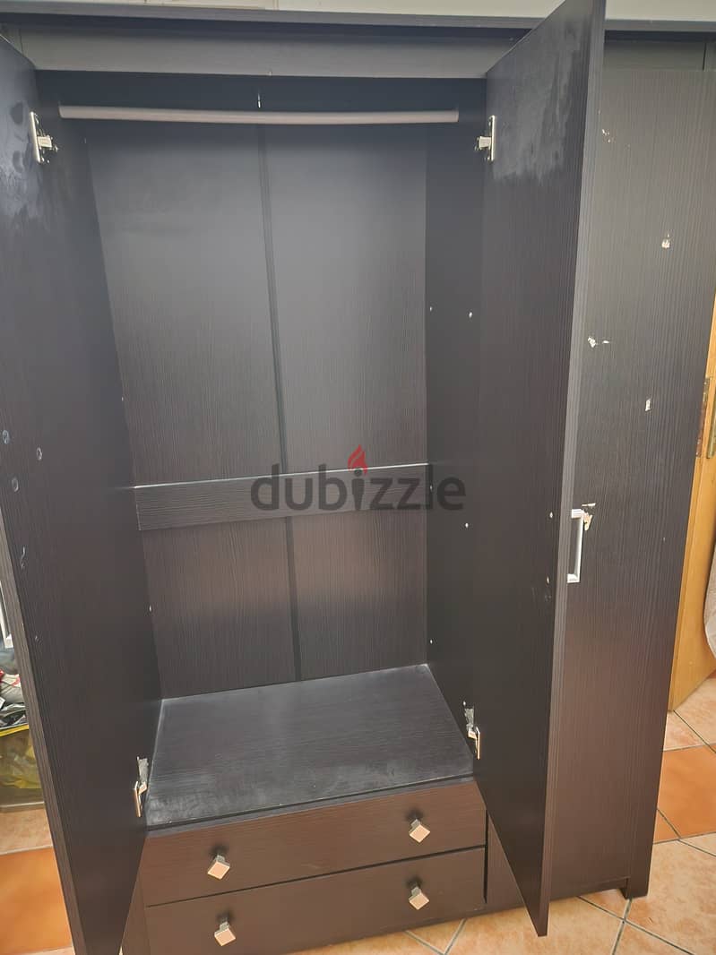 3 door mdf cupboard for urgent sale 0