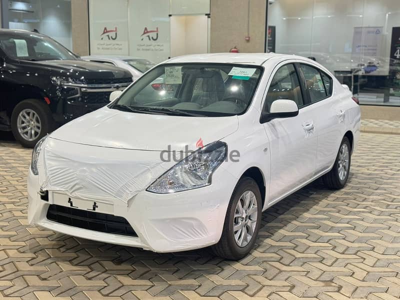 Nissan Sunny 2023 0