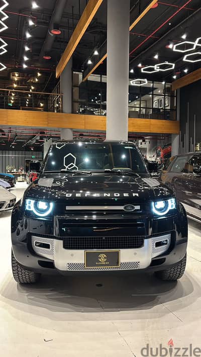 Land Rover⁠ Defender HSE ⁠2023