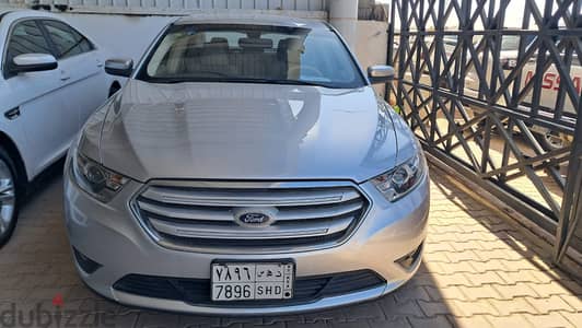 Ford Taurus 2015