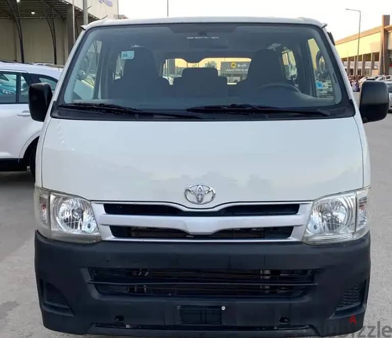 Toyota Hiace 2013 0