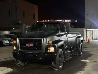 GMC TRUCK 6X6 2009