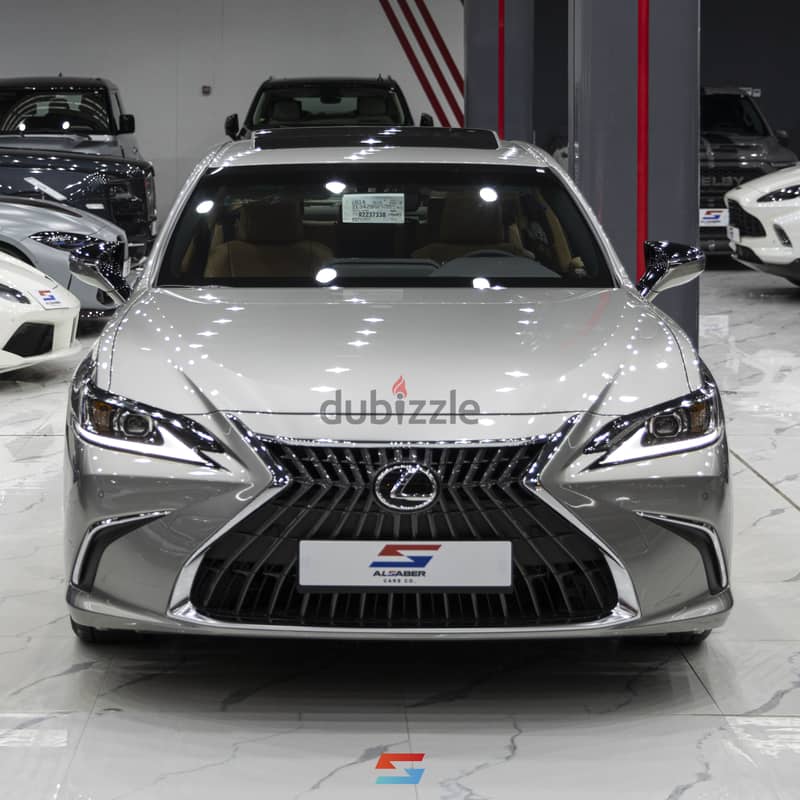 Lexus ES300h 2024 0