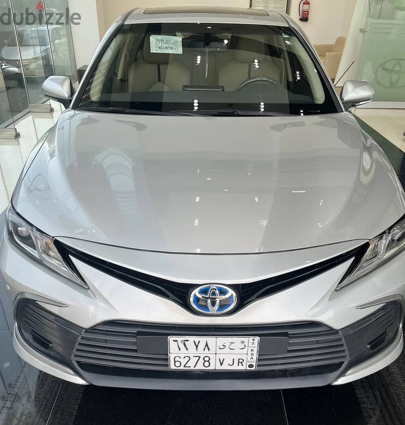 Toyota Camry GLE HEV 2022 0