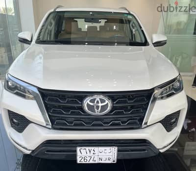 Toyota Fortuner 2022 VX1