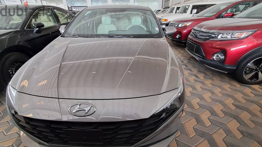 Hyundai Elantra 2023 0