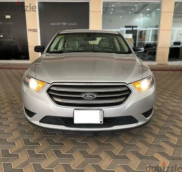 Ford Taurus 2019 0