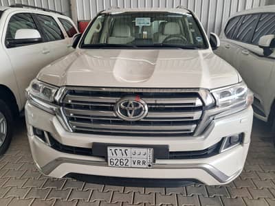 Toyota Land Cruiser GXR 2018