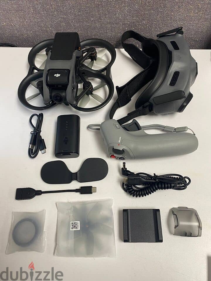 DJI - Avata Pro-View Combo Drone Motion Controller (Goggles 2 and RC M 1