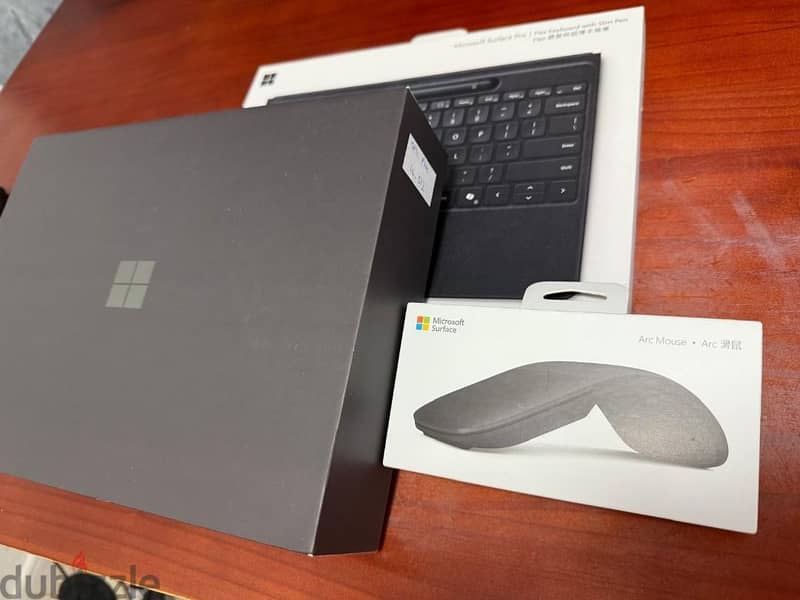 Microsoft Surface 9 Pro Wzap +852-6313-1532 3