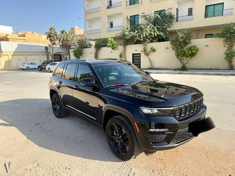 Jeep Grand Cherokee Altitude 2023 0