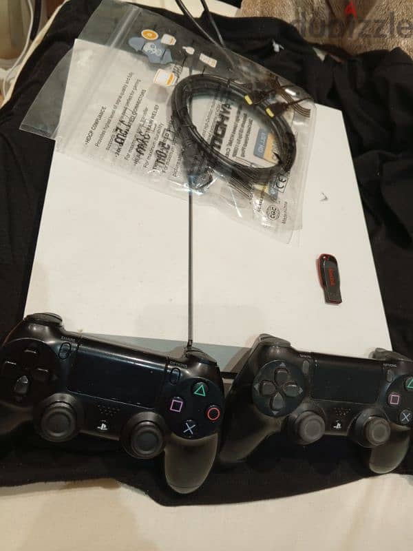 PS4 jallbrack 9.00 + 12 Game+ 2controller 8