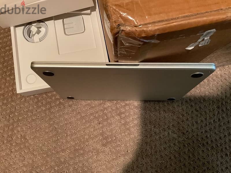 Apple MacBook Pro 13” M2 Chip 4