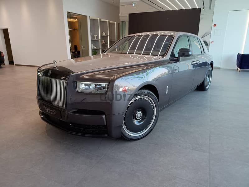 Rolls Royce Phantom 2023 0