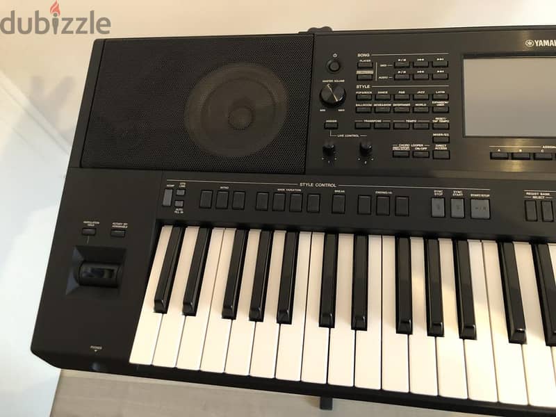 Yamaha PSR SX900 2