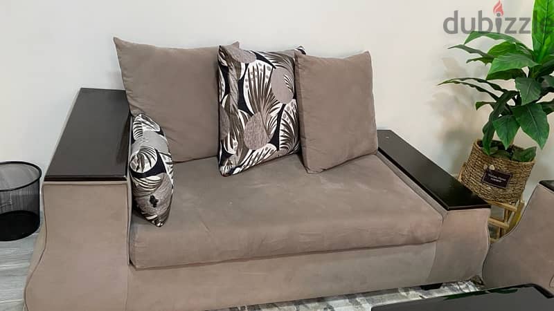 sofa set,mirrior,scooty 0