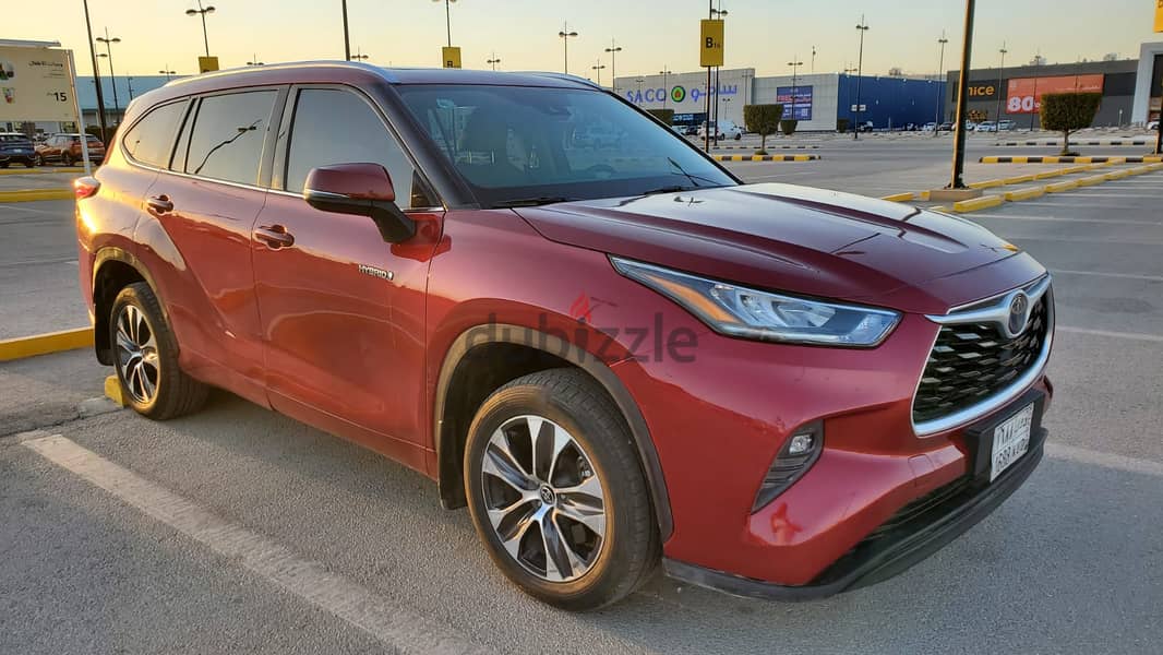 Toyota Highlander 2021 GLE 0