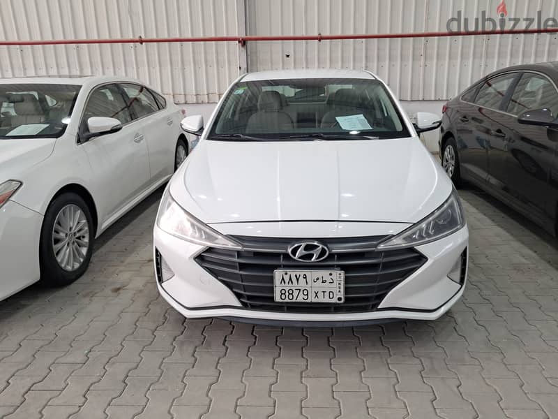 Hyundai elantra 2019 0