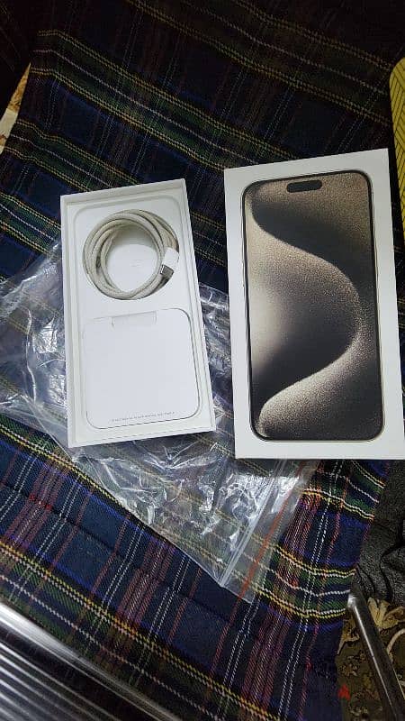 Iphon 15 pro Max with Box 0