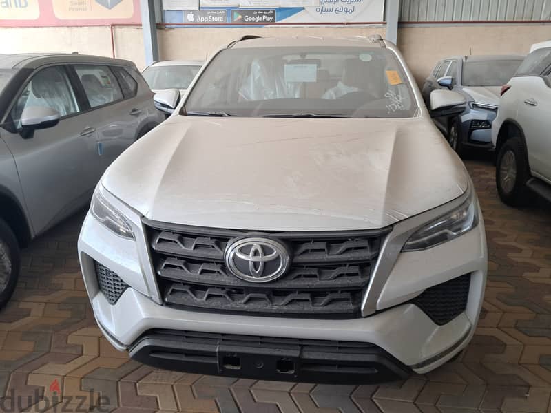 Toyota Fortuner GX 2025 0