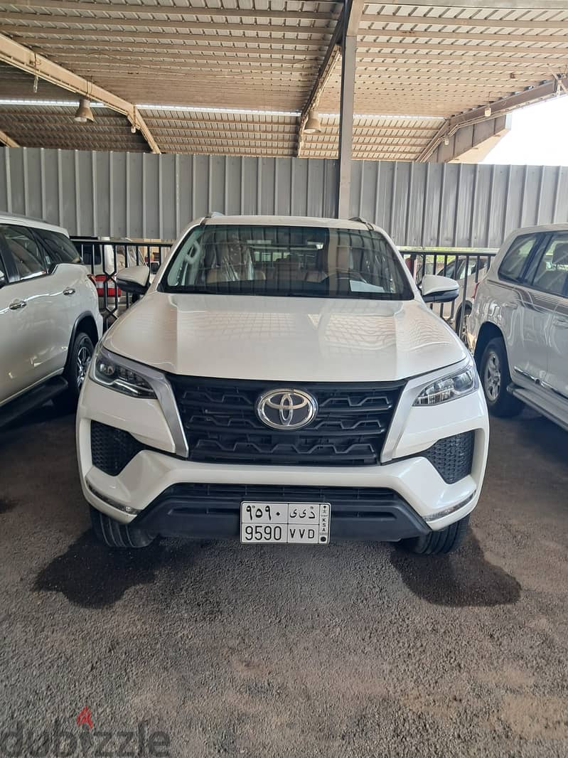 Toyota Fortuner 2022 0