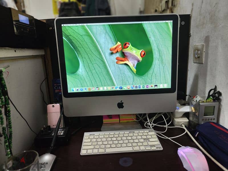 imac core 2 duo. 4 GB ram 128 GB ssd 4