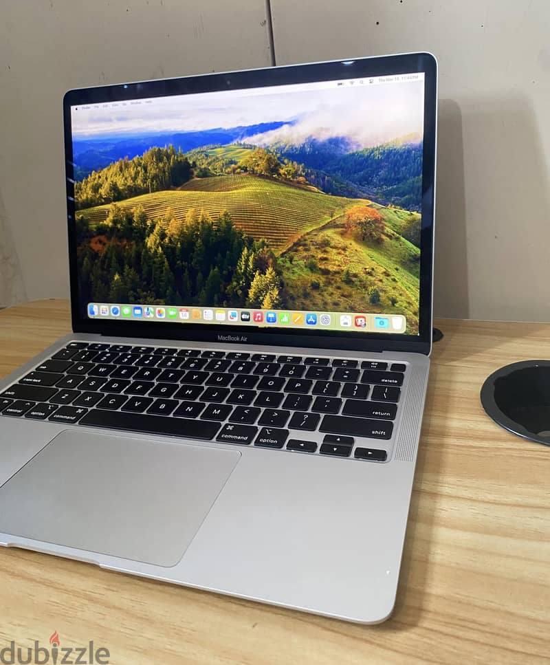 Apple macbook air m1 8gb ram 256gb 1