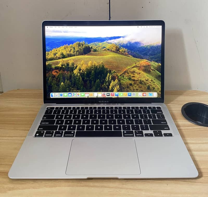 Apple macbook air m1 8gb ram 256gb 4