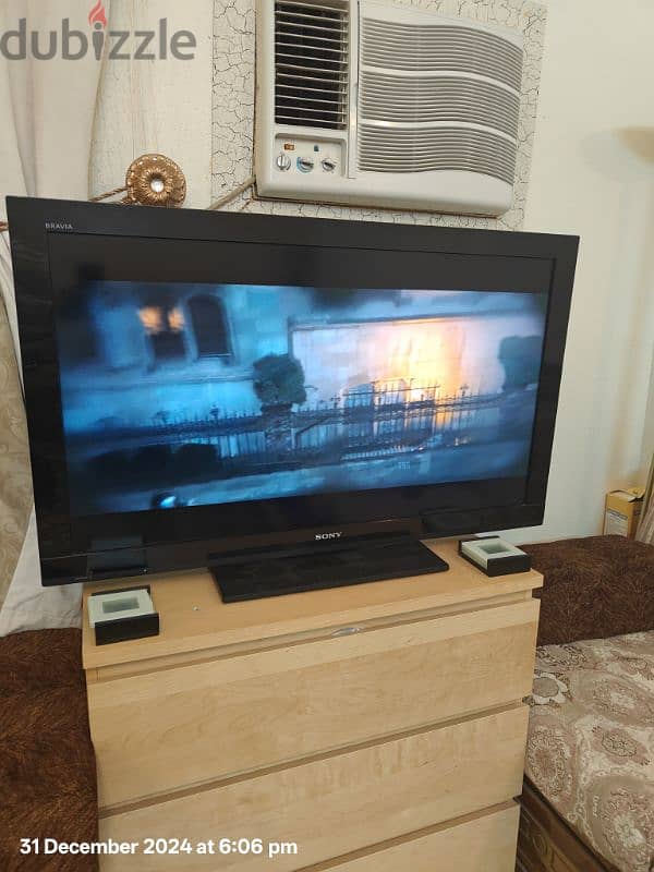 Sony Bravia 40 inch LCD TV in very good condition 4