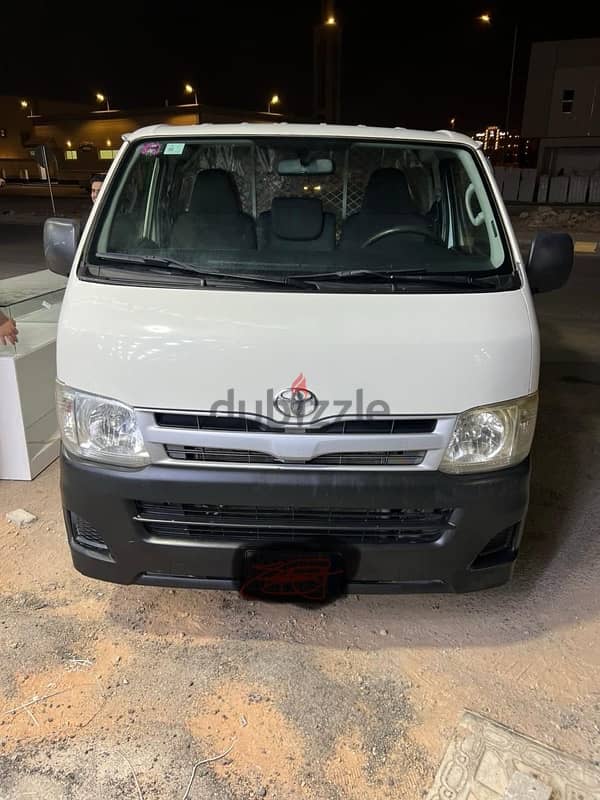 Toyota Hiace 2013 0