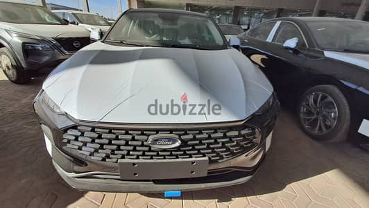 Ford Taurus standred 2025