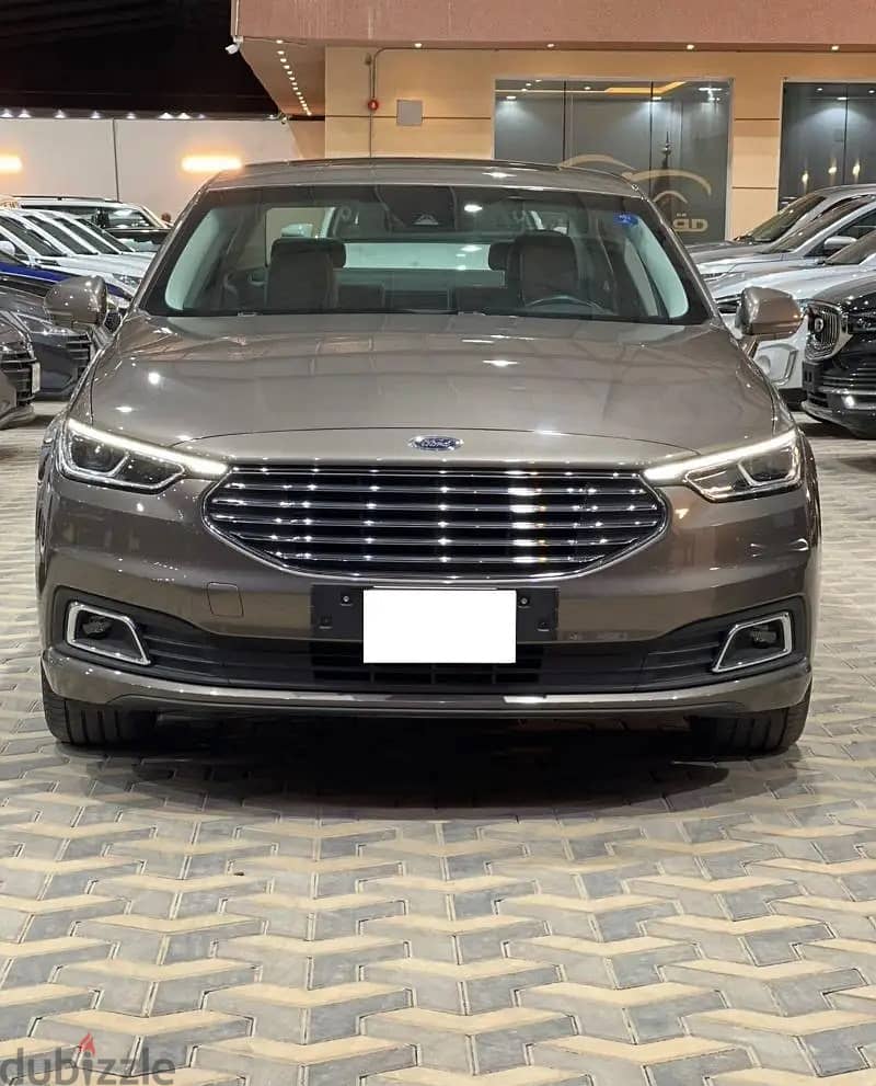 Ford Taurus 2022 0