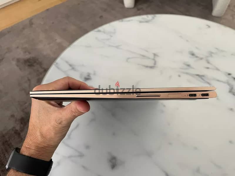 HP Spectre i7 11th Gen,16GB RAM, 500 SSD,One month offer of KSA 7