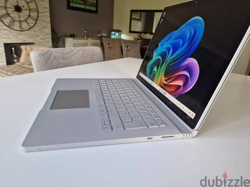 Microsoft Surface Book 3 Intel Core i7 10th Gen RAM 32 GB ,SSD 512GB 3