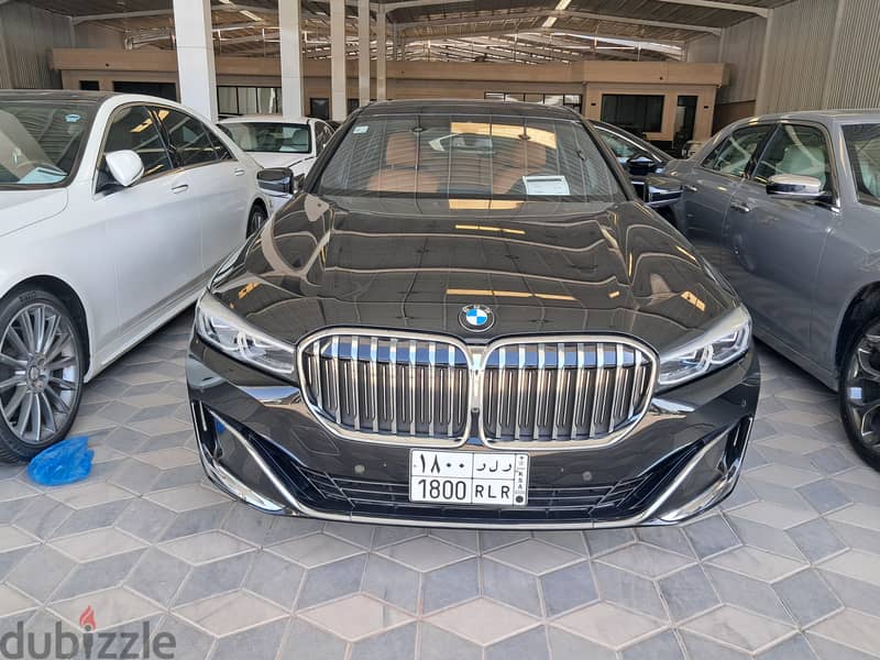 بي ام دبليو 730Li 2021 0