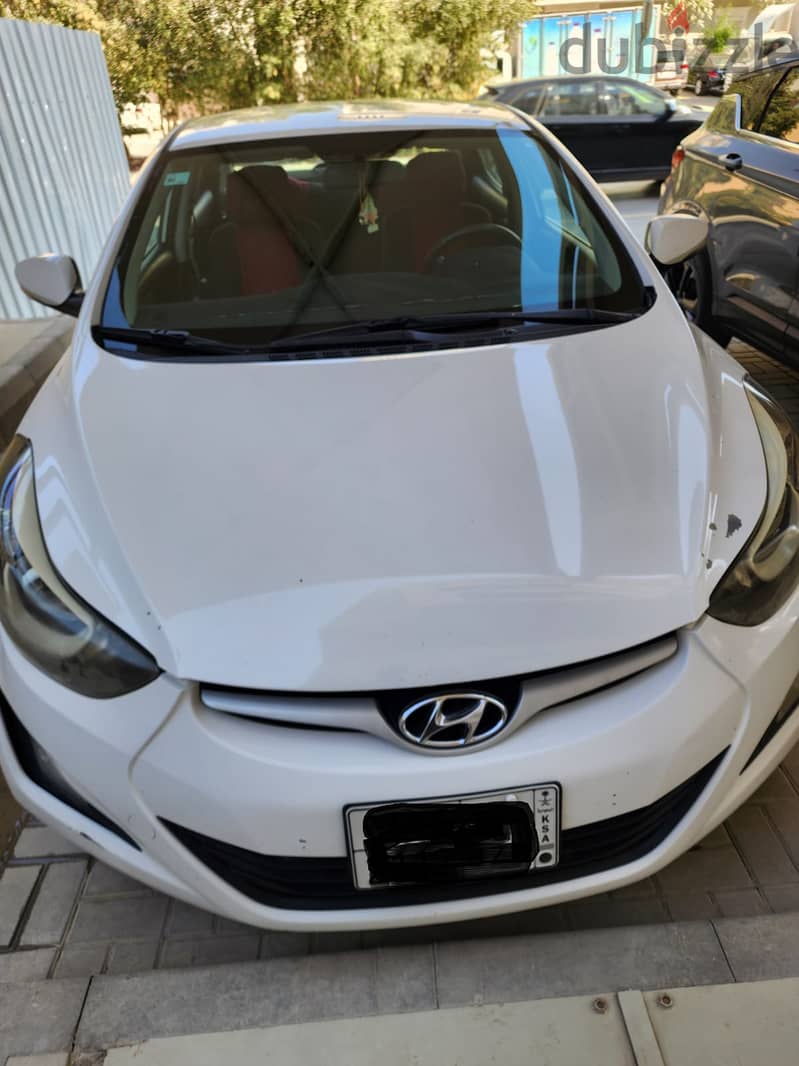 Hyundai Elantra 2015 1.6 Used 124,000 km 0