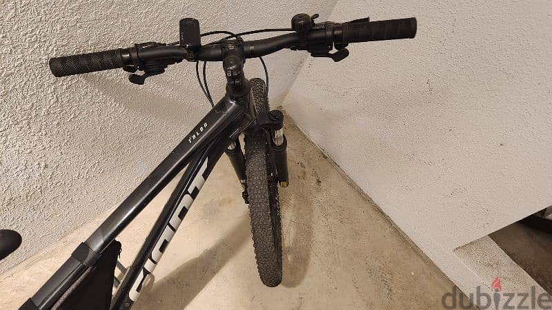 Giant Talon Mountain Bike (Almost New) 1