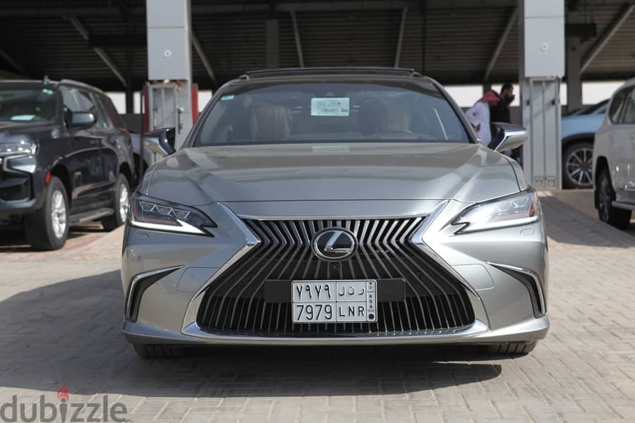 Lexus ES 350 full option 2020 0