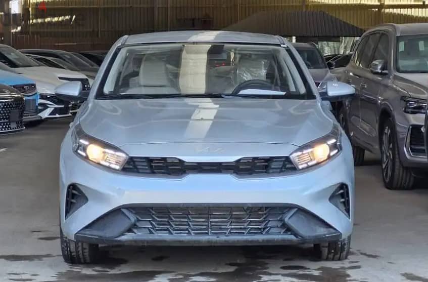 Kia Cerato Standard 2024 0