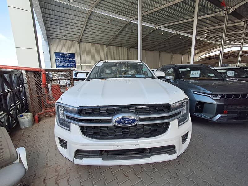 Ford Everest 2024 0