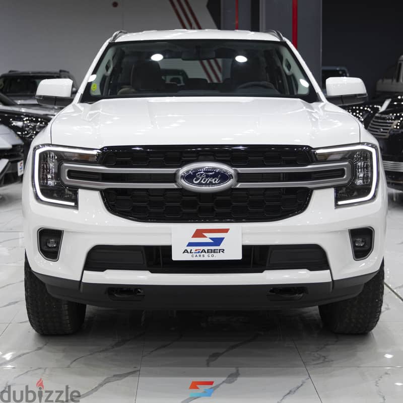 Ford Everest XLS 2024 0