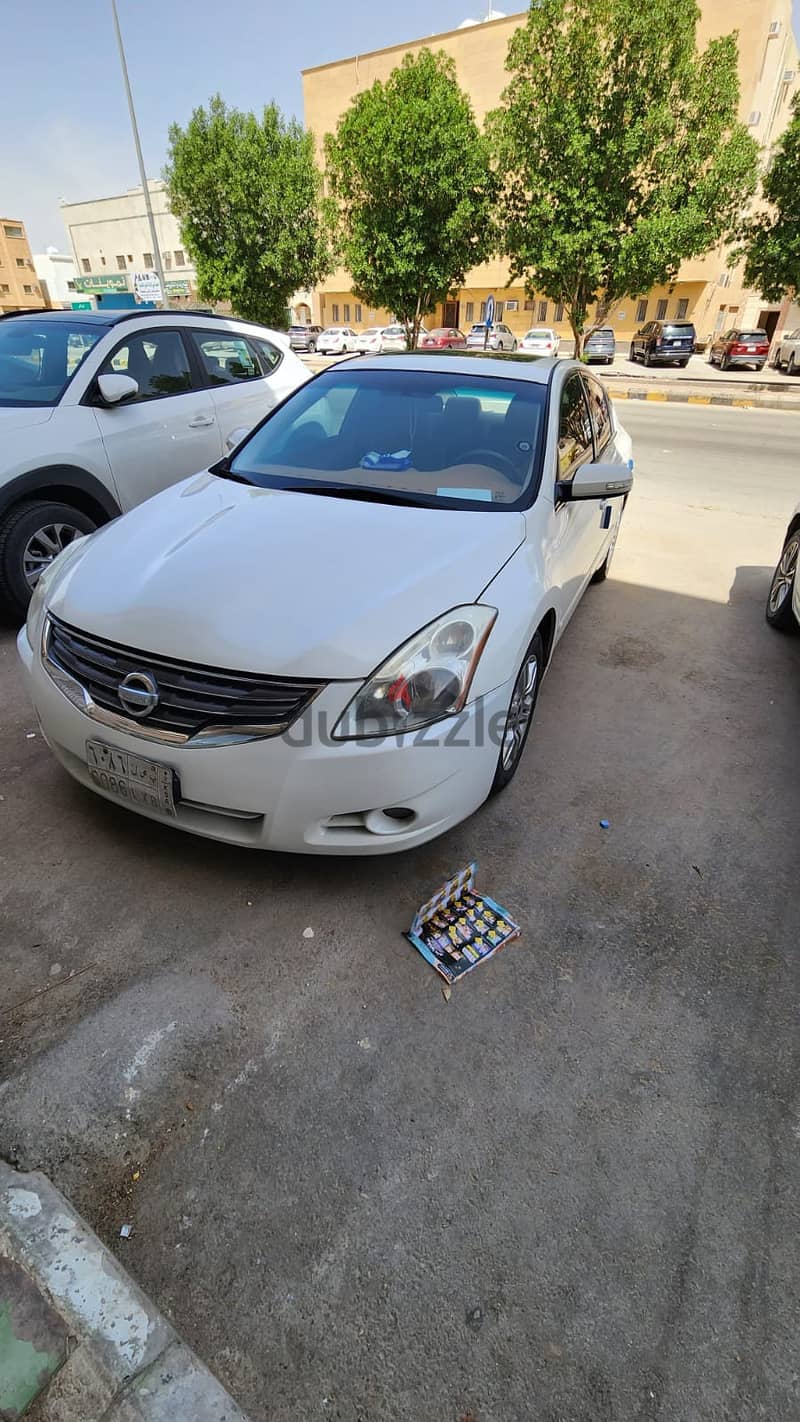 Nissan Altima 0